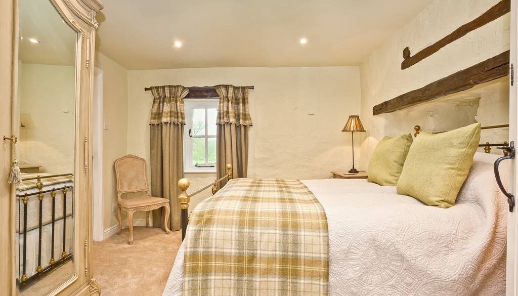 quirky holiday cottages