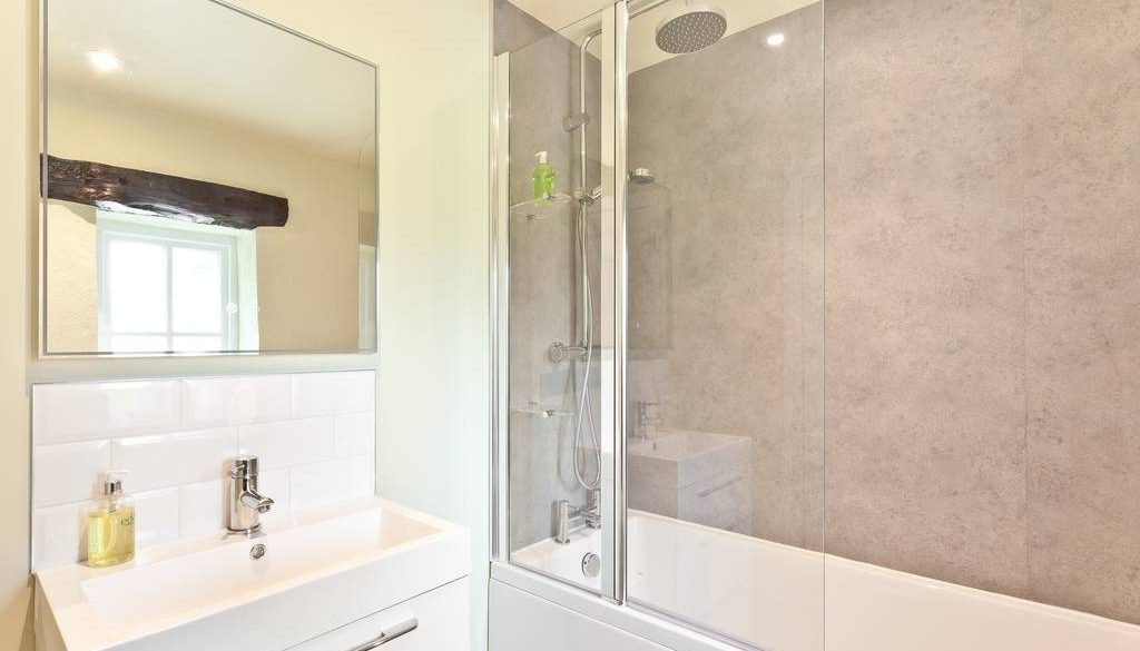 dog friendly cabins lake district